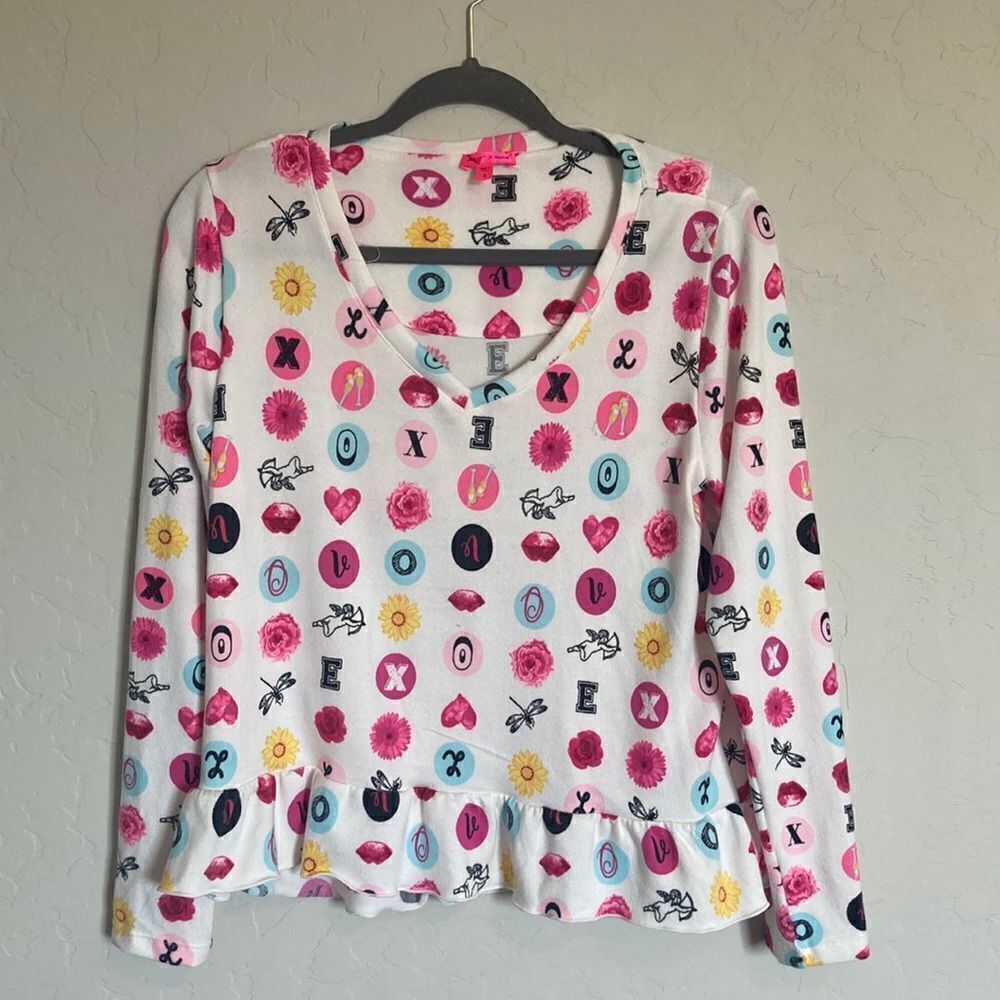 Betsey Johnson knit top 